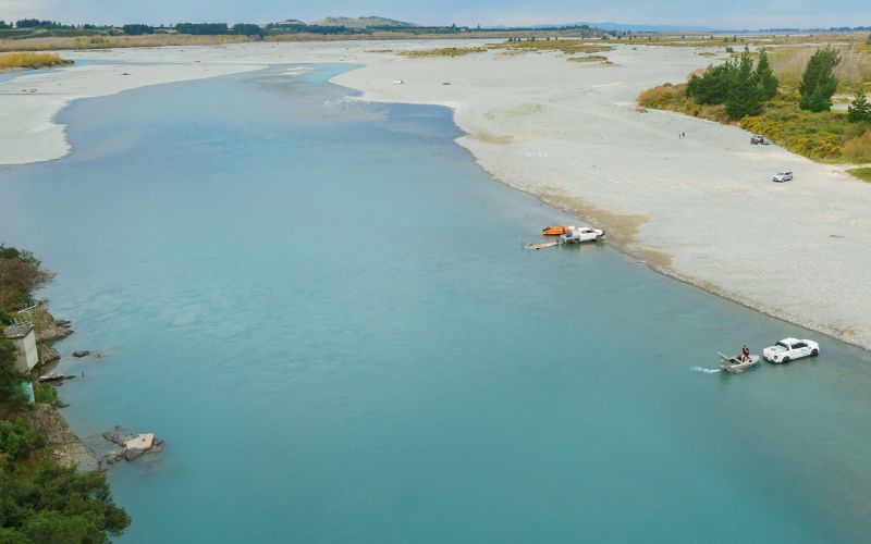 Things To Do In Christchurch_jet boating on the Waimakariri River